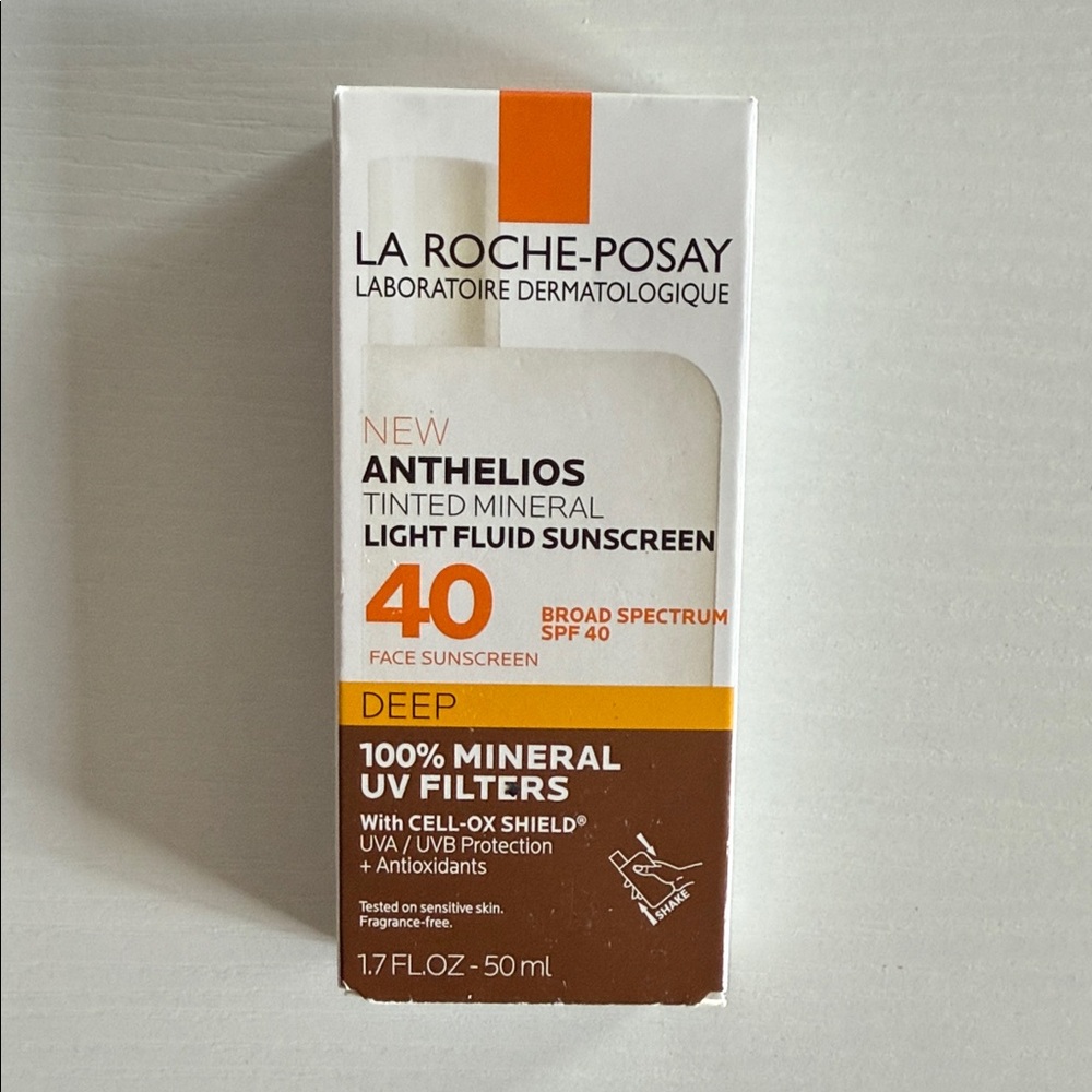 La Roche-Posay Anthelios Deep Tinted Mineral Sunscreen SPF 40